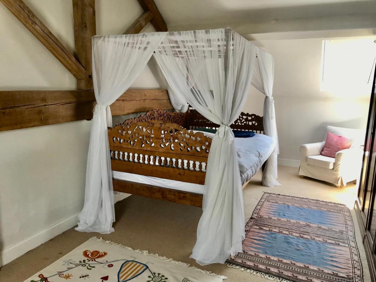 Mulberry Barn Bed & Breakfast Micheldever Bagian luar foto