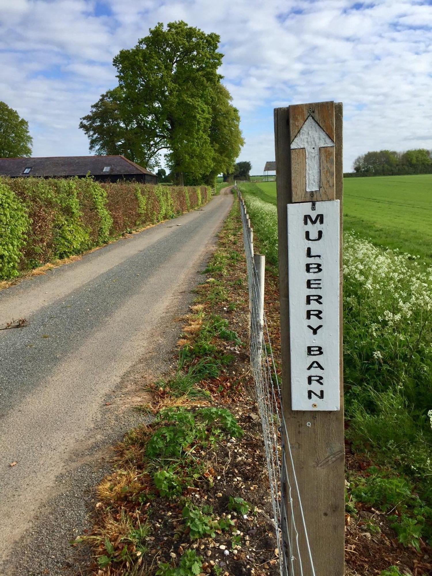Mulberry Barn Bed & Breakfast Micheldever Bagian luar foto