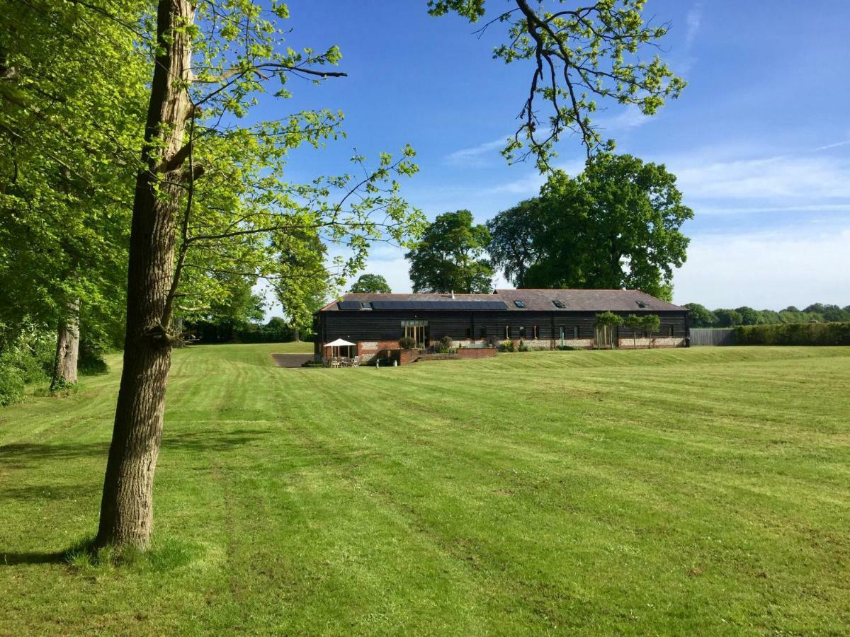 Mulberry Barn Bed & Breakfast Micheldever Bagian luar foto